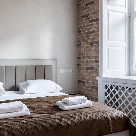 Grand Rynok Square Λβιβ