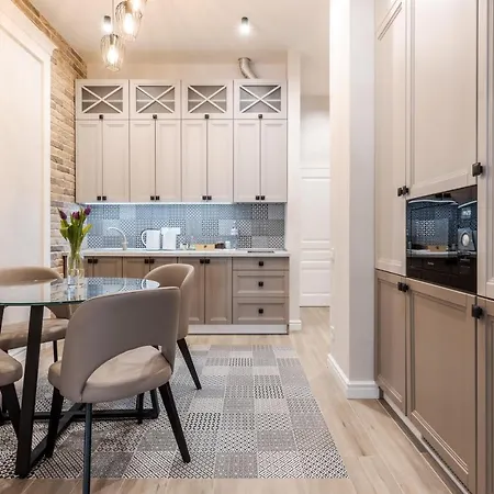 Grand Rynok Square Apartment Lviv